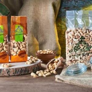 Roasted and salted cashews