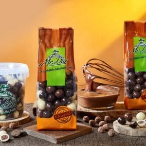 Cereali al cacao ricoperti di cioccolato mix