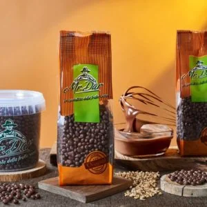 Granella di nocciole ricoperta al cioccolato al latte