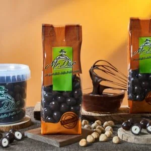 Nocciole ricoperte di cioccolato fondente