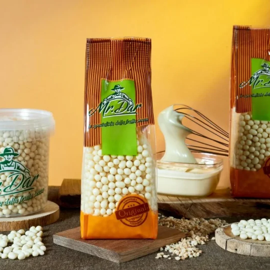 Granella-di-Mandorle-Cioccolato-Bianco.jpg