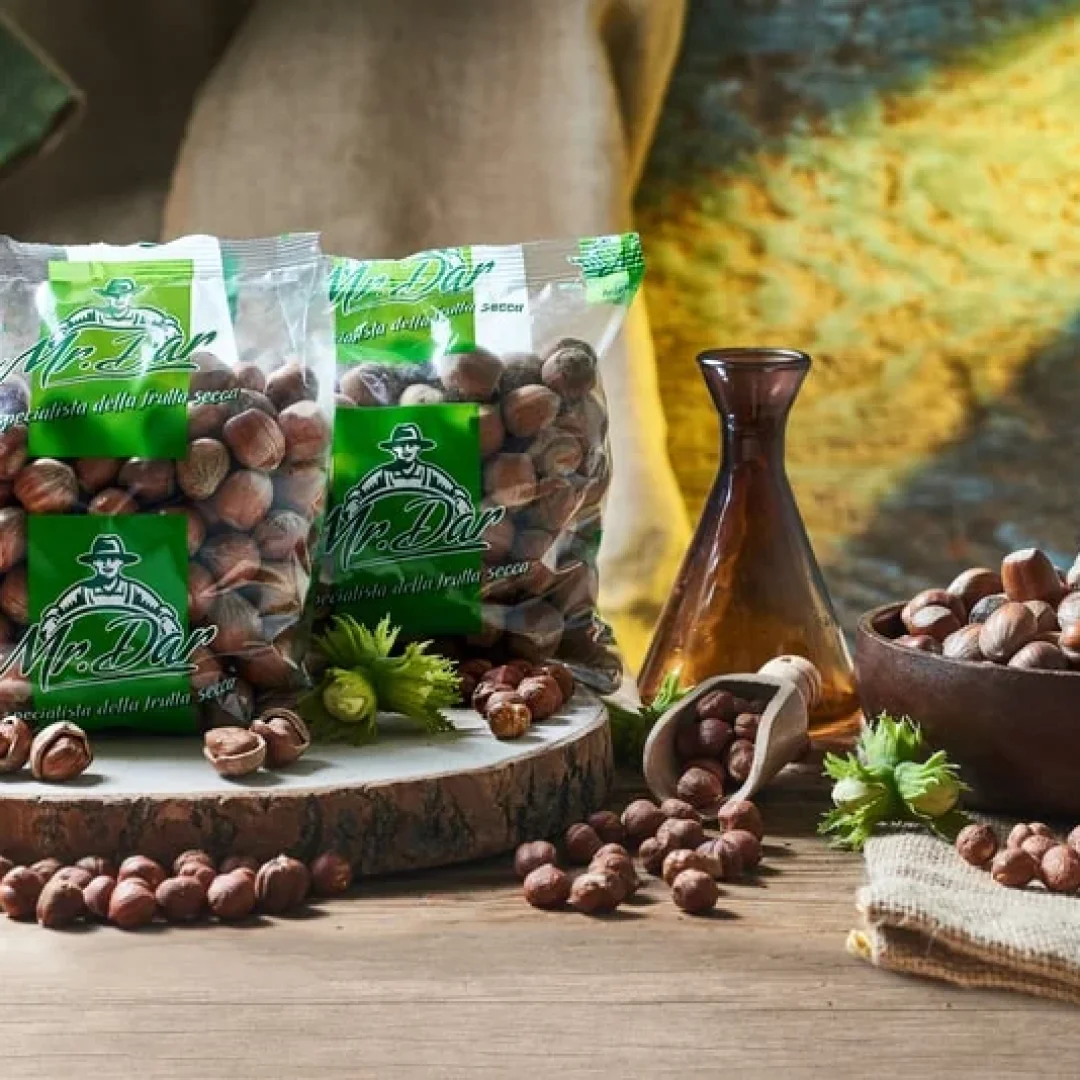 Nocciole-in-Guscio-Nocciole-in-guscio-Lucidate-min.jpg